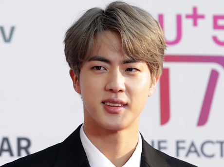 /content/dubaione/en-ae/programs/28/BTSJinCompletesMilitaryBasicTraining.html